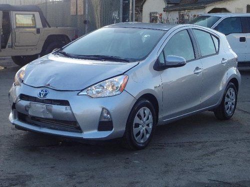 2012 toyota prius c damaged salvage economical runs! economical priced to sell!!