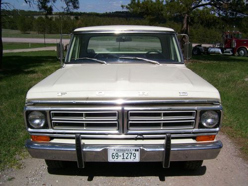 1972 f100 ford explorer 1/2 ton pickup mostly all original.