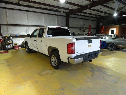 2010 SILVERADO CREW CAB WRECKED DAMAGE DAMAGED NEEDS WORK PROJECT REBUILDABLE, image 3
