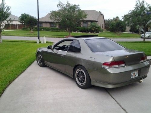 1997 honda prelude base coupe 2-door 2.2l