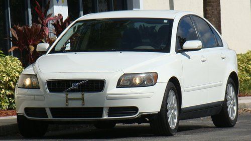 2005 volvo s40 economical sedan with 5 speed transmission selling no reserve