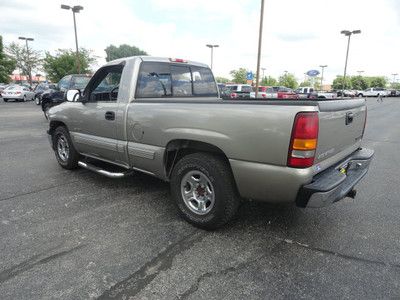 LS 5.3L CD Bed Mat Power Seat Dual Air Bags ABS Anti-Lock Brakes Keyless Entry, image 8