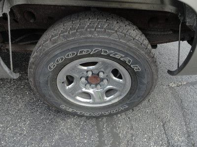 LS 5.3L CD Bed Mat Power Seat Dual Air Bags ABS Anti-Lock Brakes Keyless Entry, image 10