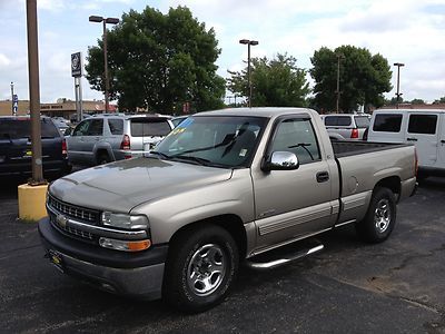 LS 5.3L CD Bed Mat Power Seat Dual Air Bags ABS Anti-Lock Brakes Keyless Entry, image 20