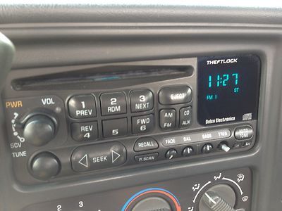 LS 5.3L CD Bed Mat Power Seat Dual Air Bags ABS Anti-Lock Brakes Keyless Entry, image 46