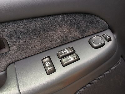 LS 5.3L CD Bed Mat Power Seat Dual Air Bags ABS Anti-Lock Brakes Keyless Entry, image 50