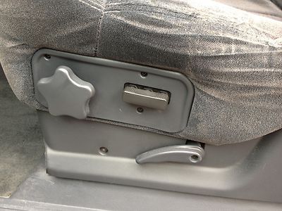 LS 5.3L CD Bed Mat Power Seat Dual Air Bags ABS Anti-Lock Brakes Keyless Entry, image 51