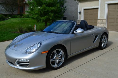 2011 porsche boxster convertible 2-door 2.9l