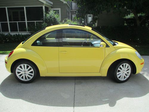2008 volkswagen beetle se hatchback 2-door 2.5l