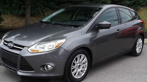 2012 ford focus sel hatchback 4-door 2.0l