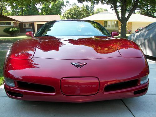 2004 chevrolet corvette coupe low miles