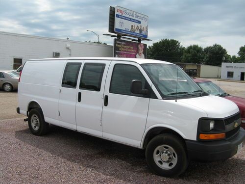 2007 chevrolet express 3500 1 ton extended cargo van 146k  *no reserve*