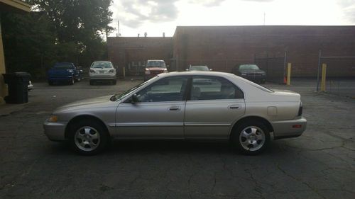 1997 honda accord se sedan 4-door 2.2l