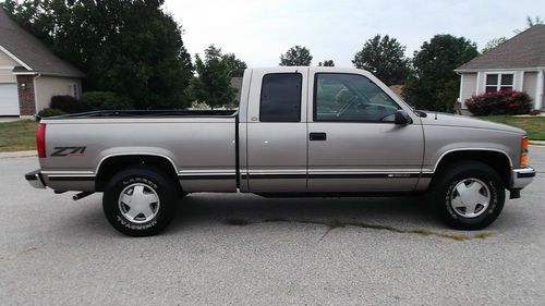 1998 silverado-xcab-3rd door-z71-4x4-no rust-cd-p seat-pw-new tires-very nice-