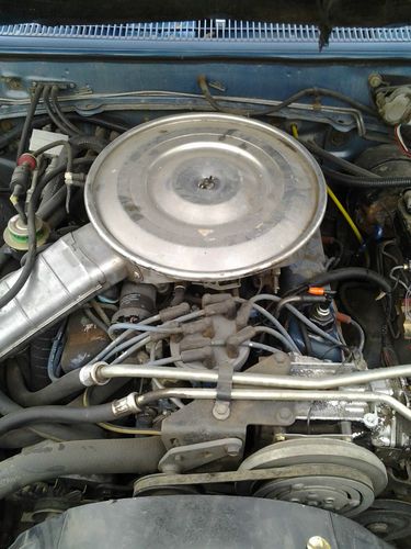 1981 ford fairmont base sedan 4-door 4.2l