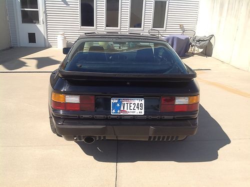 Porsche 944 1985 1/2 titled 1986 coupe 2 door