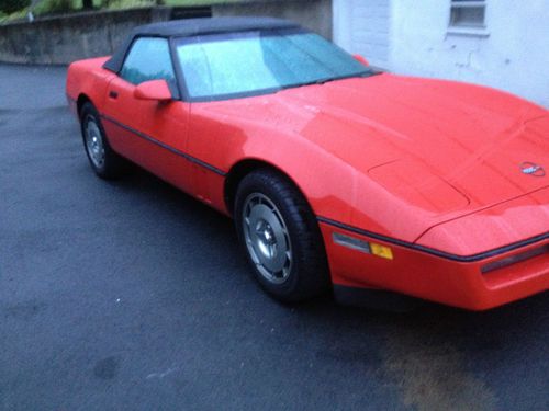 1986 corvette conv. pace car!! auto , a/c . power windows,locks , runs great