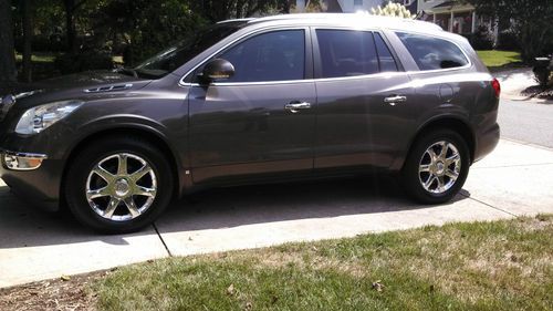 2008 buick enclave cxl, leather, loaded, excellent condition, new tires