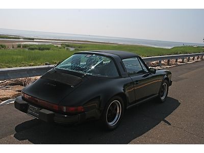 1986 PORSCHE 911 TARGA