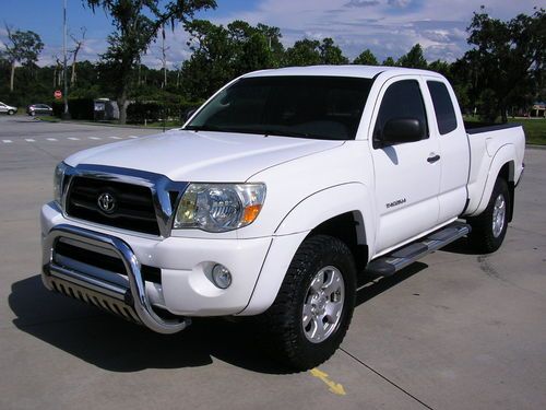 2007 toyota tacoma 4x4 sr5 manual transmission 4-doors