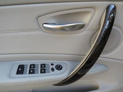 2010 BMW 135i Convertible Premium Package/Cold Weather Package/Heated Seats, US $29,989.00, image 11