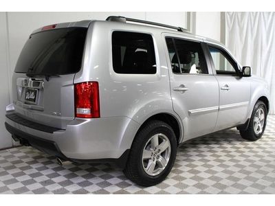 No Reserve Sunroof AWD 3rd Row Navigation, image 3