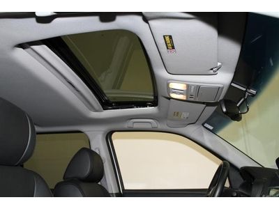 No Reserve Sunroof AWD 3rd Row Navigation, image 5
