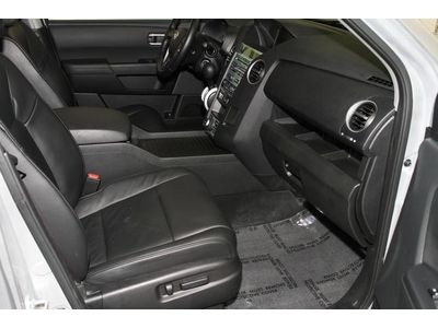 No Reserve Sunroof AWD 3rd Row Navigation, image 6