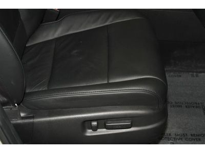 No Reserve Sunroof AWD 3rd Row Navigation, image 13