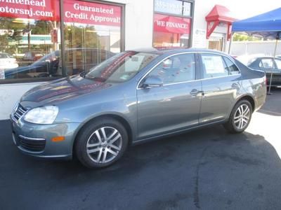 2006 volkswagen jetta 2.5 only 79000 miles loaded moonroof leather well maintain