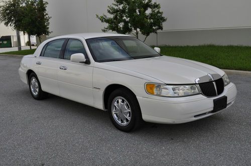1999 2000 01 02 03 04 lincoln town car low miles signature series cartier