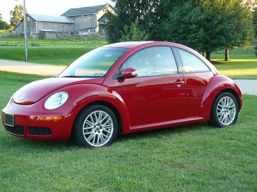 2007 volkswagen new beetle: 2.5 hatchback, 2-door, 2.5l, excellent condition