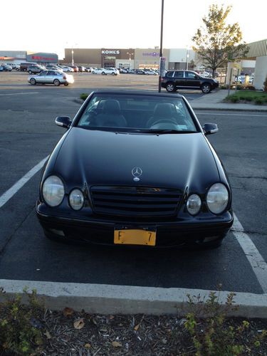 2001 Mercedes-Benz CLK320 Convertible black on black beauty with only 43,519 mi, image 3