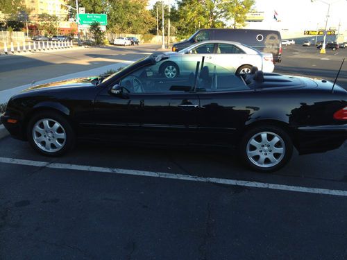 2001 Mercedes-Benz CLK320 Convertible black on black beauty with only 43,519 mi, image 12
