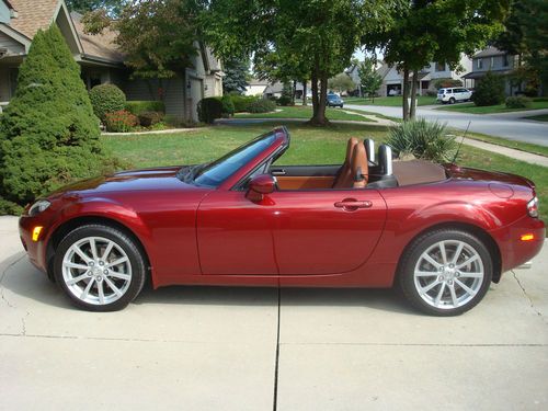 2006 copper red mazda miata mx5