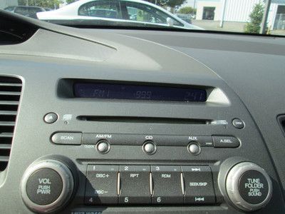 LX 61K HONDA CERTIFIED CD AUTO AUTO CLIMATE WHITE / TAN TRIP COMPUTER, image 10