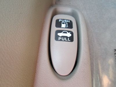 LX 61K HONDA CERTIFIED CD AUTO AUTO CLIMATE WHITE / TAN TRIP COMPUTER, image 15