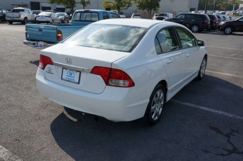 LX 61K HONDA CERTIFIED CD AUTO AUTO CLIMATE WHITE / TAN TRIP COMPUTER, image 21