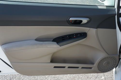 LX 61K HONDA CERTIFIED CD AUTO AUTO CLIMATE WHITE / TAN TRIP COMPUTER, image 34