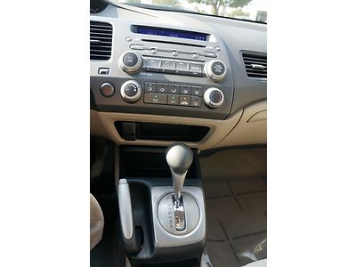 LX 61K HONDA CERTIFIED CD AUTO AUTO CLIMATE WHITE / TAN TRIP COMPUTER, image 40