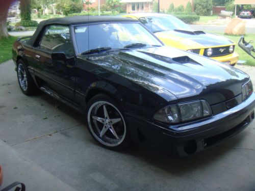 1988 ford mustang gt convertible 2-door 5.0l