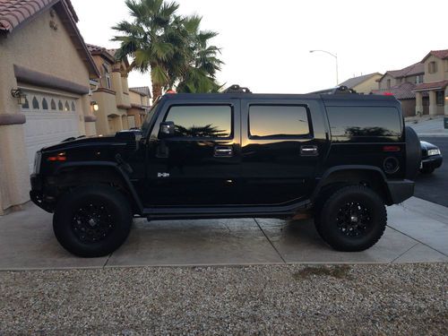 Hummer H2 4x4 Leather Sunroof Black on Black, image 2
