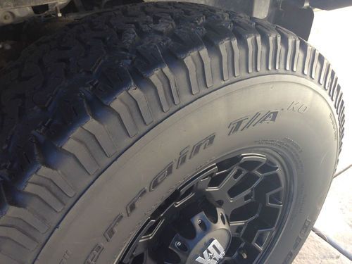 Hummer H2 4x4 Leather Sunroof Black on Black, image 7
