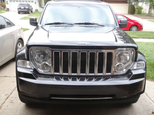 Look!!! 2008 jeep liberty limited 85,000 miles - low price must sell asap!!