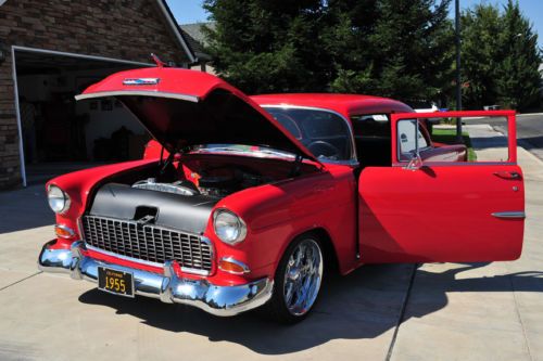 Restored 1955 Chevy 210 Post 2DR 56 57 StreetRod 350/350 AC PDB Tilt PS Posi, image 12