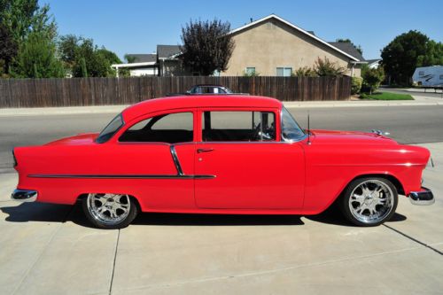 Restored 1955 Chevy 210 Post 2DR 56 57 StreetRod 350/350 AC PDB Tilt PS Posi, image 17
