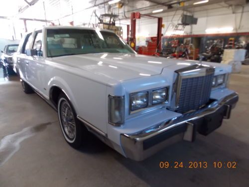 1985 lincoln town car signature series t678757