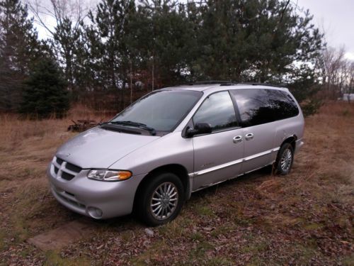 2000 Dodge Grand Caravan Sport Mini Passenger Van 4-Door 3.3L, image 2