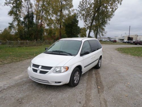 2007 dodge caravan sxt mini passenger van 4-door 3.3l