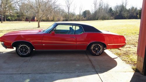 1972 oldsmobile cutlass supreme..# matching...runs drives and stops good. solid